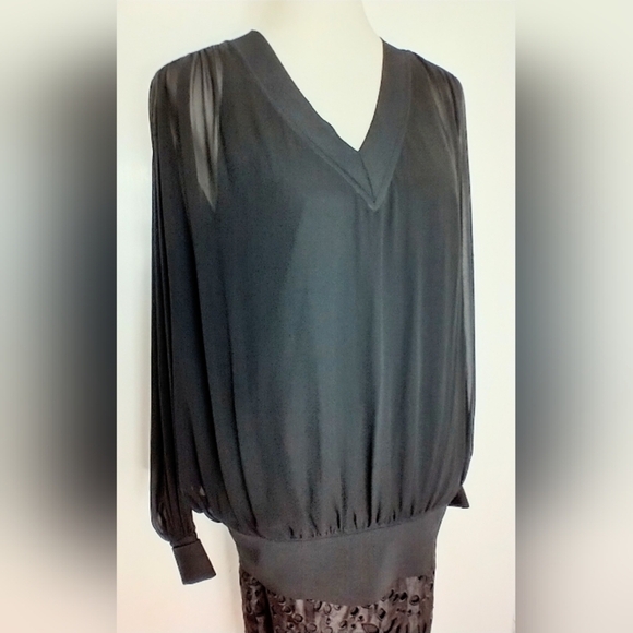 LAFAYETTE 148 SILK CHIFFON BLOUSOM TOP - Picture 2 of 7